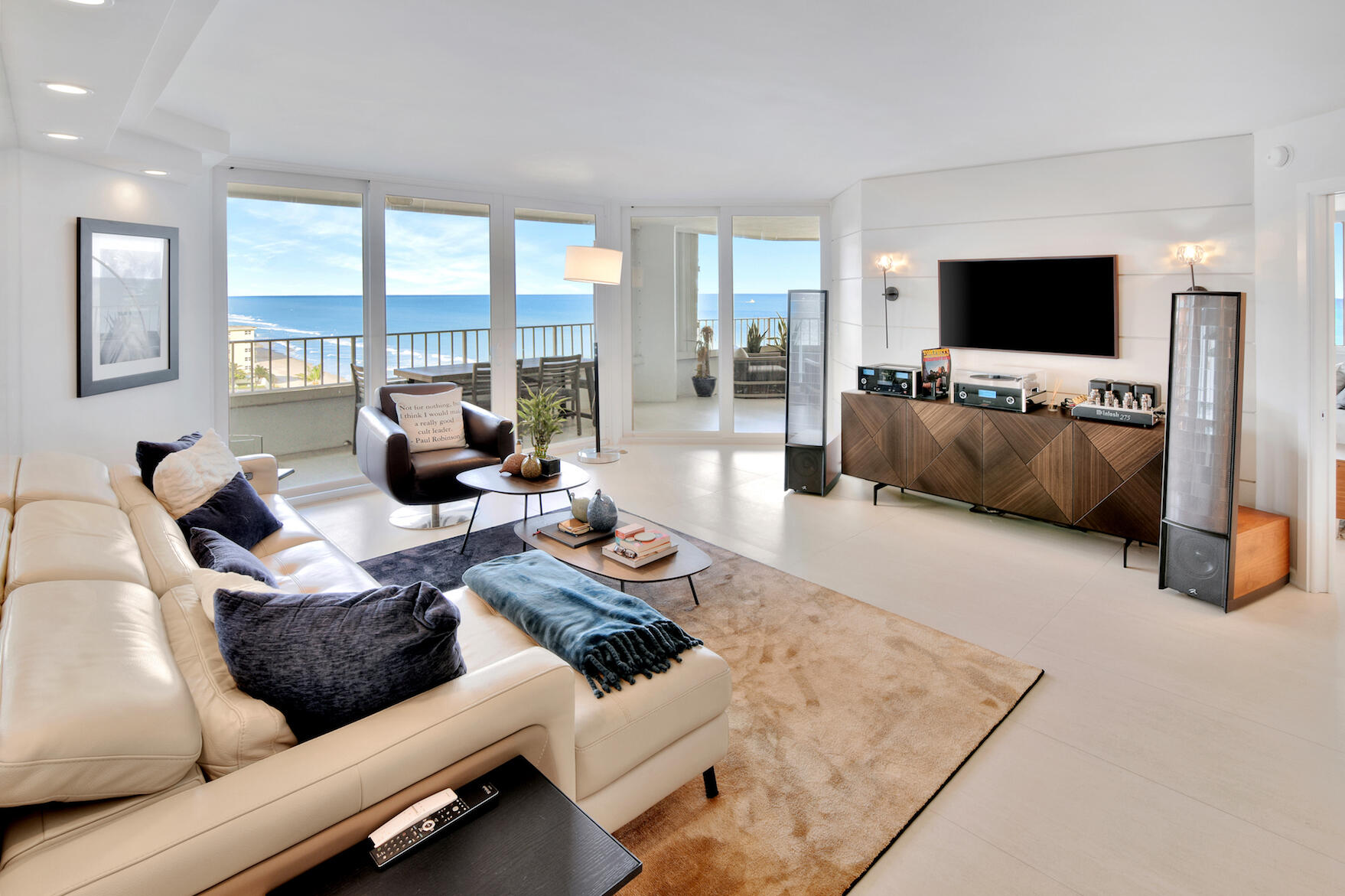 500 South Ocean Boulevard, Unit 1101 Boca Raton, FL 33432 - Photo 3 of 60 Living Room