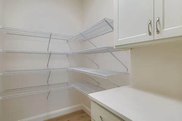 $619,900 | 5054 Dale Ridge Road, Woodbury, MN 55129