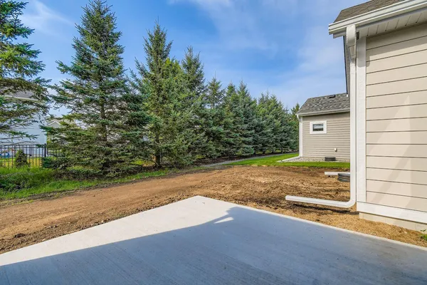 $619,900 | 5054 Dale Ridge Road, Woodbury, MN 55129