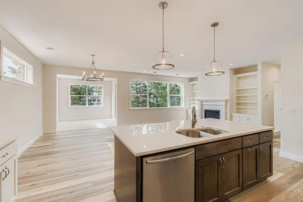 $619,900 | 5054 Dale Ridge Road, Woodbury, MN 55129