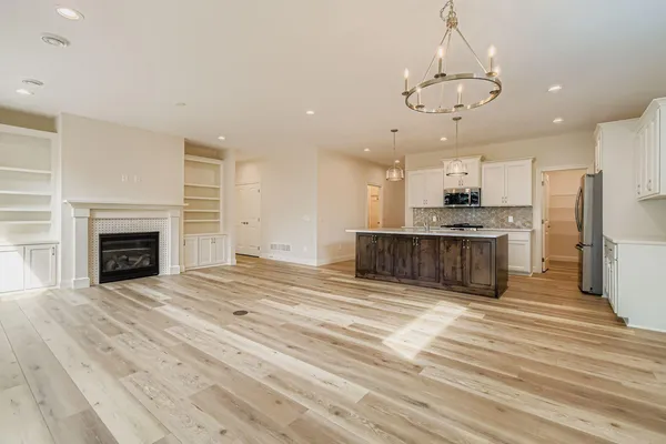 $619,900 | 5054 Dale Ridge Road, Woodbury, MN 55129