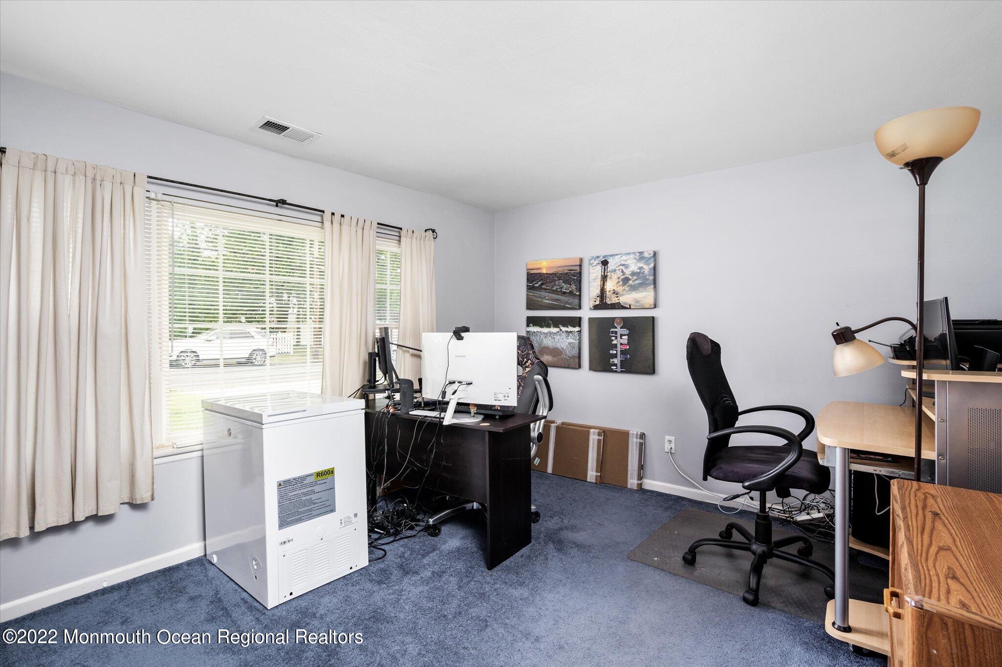 3 Hartford Road Jackson, NJ 08527 - Photo 21 of 43 20-3_Hartford_Road-20