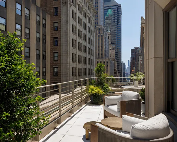 $4,995,000 | 1 Wall Street, Unit 2516 | Financial District
