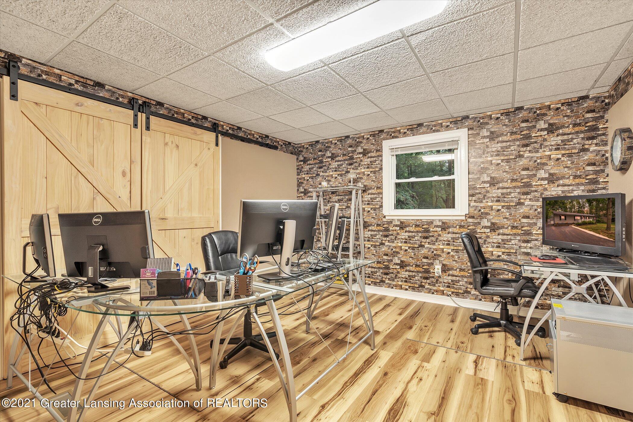 2821 North Aurelius Road Lansing, MI 48910 - Photo 26 of 48 26-2821 Aurelius Rd-Windowstill-Real-Est