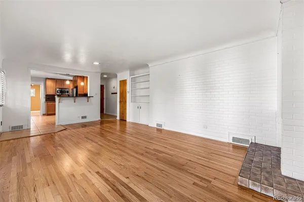 $2,999 | 3201 South Bellaire Street, Denver, CO 80222