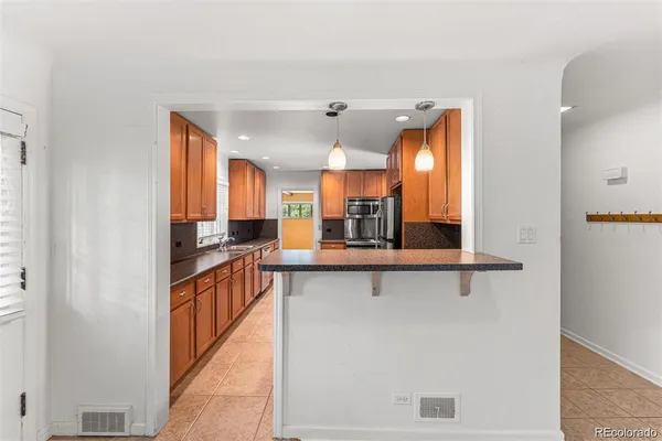 $2,999 | 3201 South Bellaire Street, Denver, CO 80222