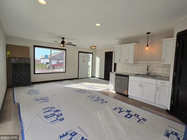 $299,900 | 2012 Essler Drive, St. Peter, MN 56082