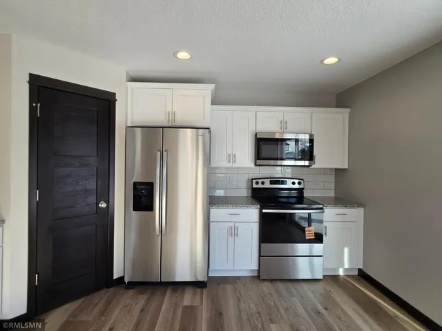 $299,900 | 2012 Essler Drive, St. Peter, MN 56082