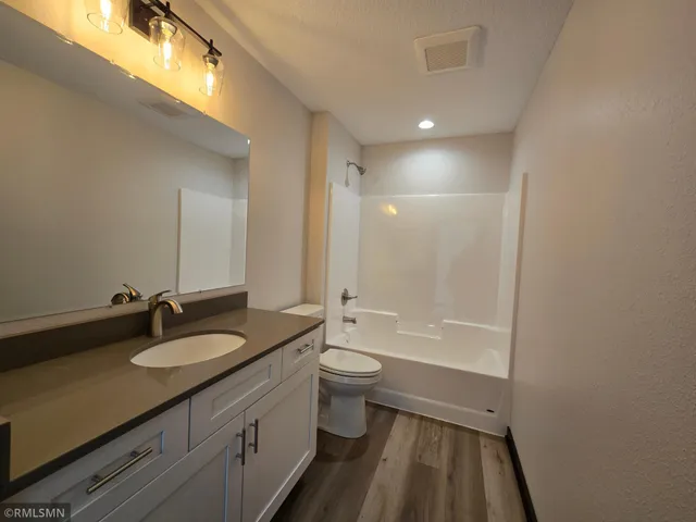 $299,900 | 2012 Essler Drive, St. Peter, MN 56082