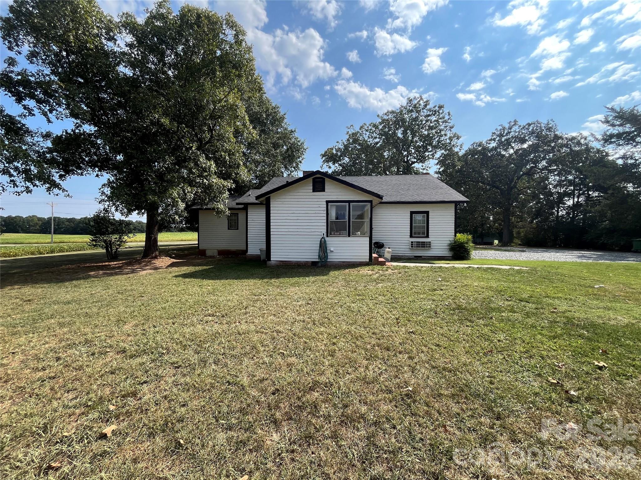 5810 Wolf Pond Road Monroe, NC 28112 - Photo 4 of 12 Gallery Image 4