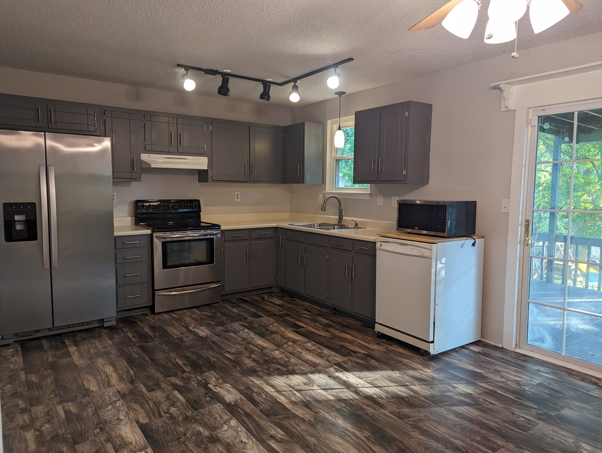 104 Ridgeview Court La Vergne, TN 37086 - Photo 14 of 45 Gallery Image 14