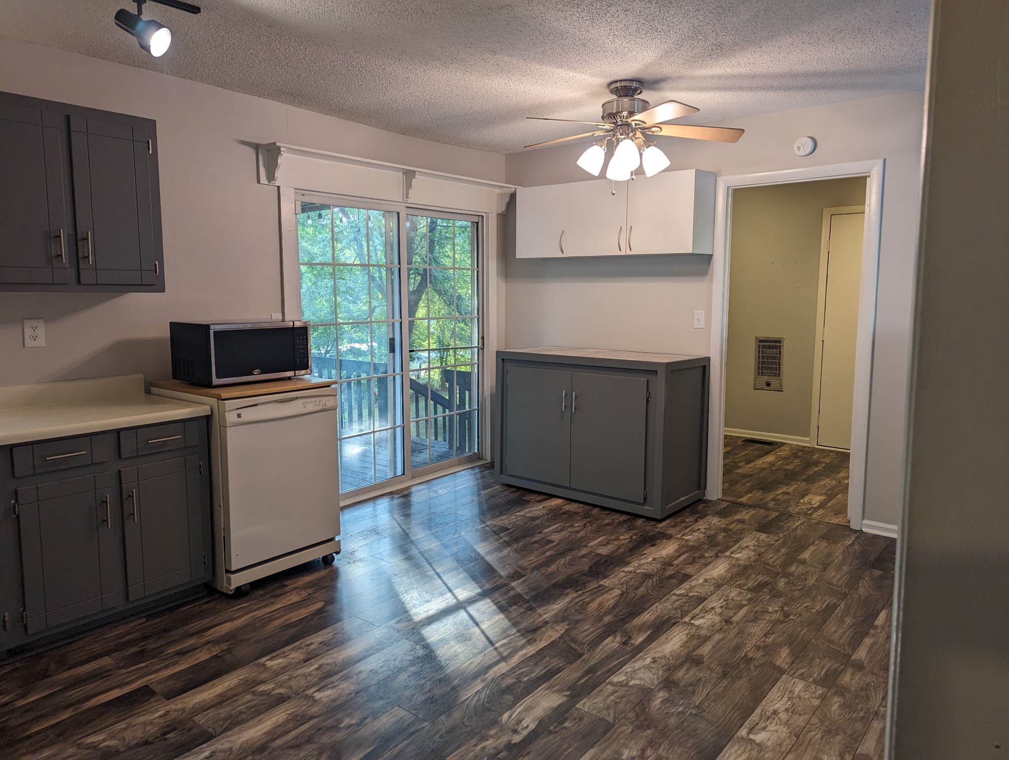 104 Ridgeview Court La Vergne, TN 37086 - Photo 15 of 45 Gallery Image 15