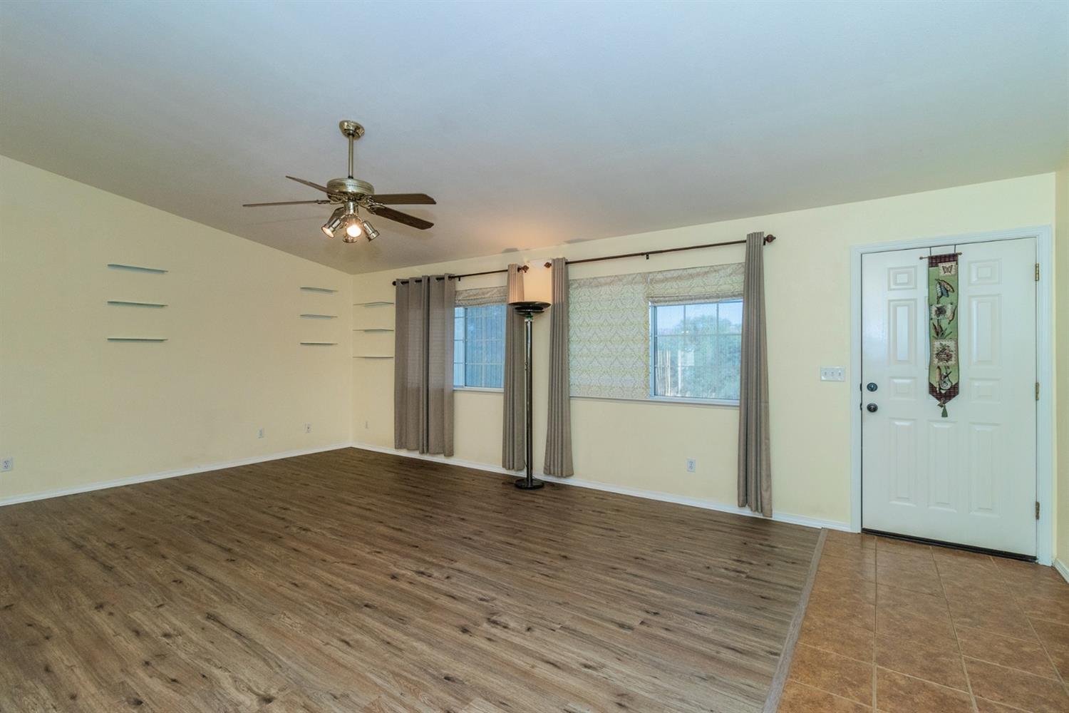 30857 Revis Road Coarsegold, CA 93614 - Photo 4 of 24 Gallery Image 4