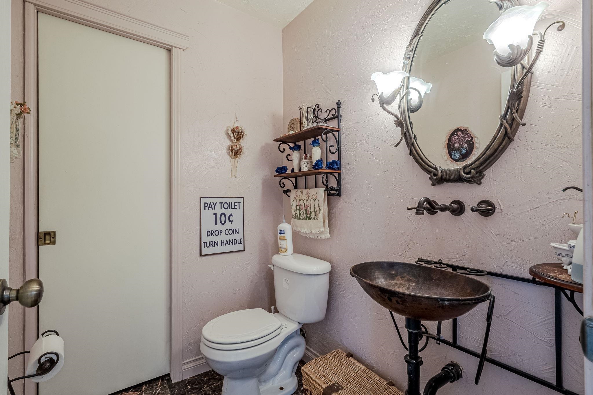 1187 M M 1/4 Road Loma, CO 81524 - Photo 8 of 42