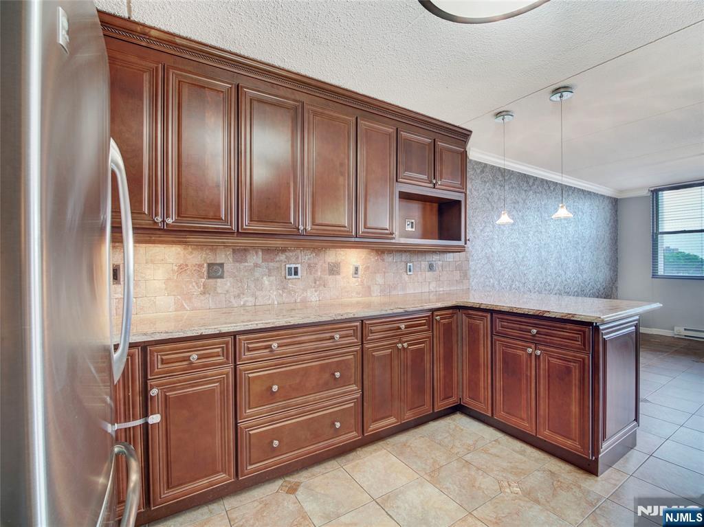 250 Gorge Road, Unit 16D Cliffside Park, NJ 07010 - Photo 13 of 44