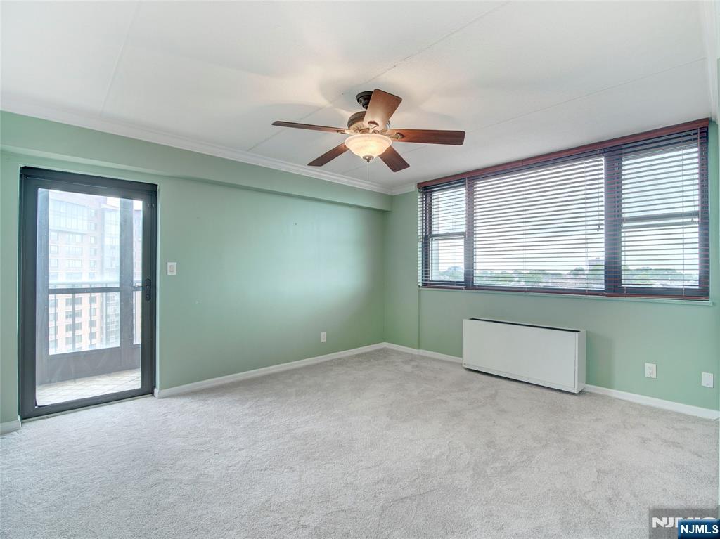 250 Gorge Road, Unit 16D Cliffside Park, NJ 07010 - Photo 26 of 44