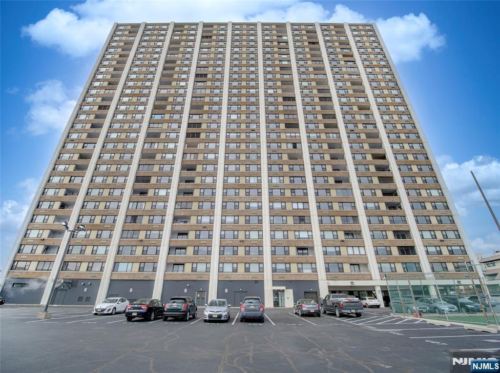 250 Gorge Road, Unit 16D Cliffside Park, NJ 07010 - Photo 34 of 44