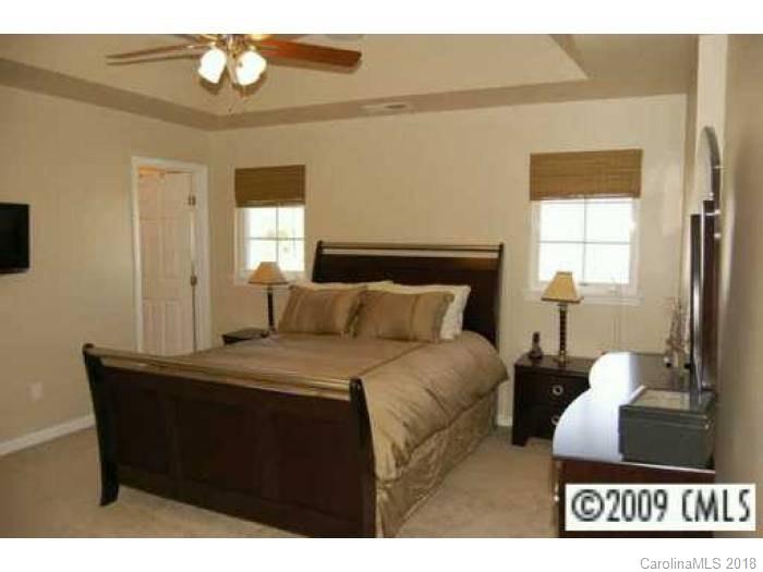 4881 Prosperity Ridge Road Charlotte, NC 28269 - Photo 7 of 9 Gallery Image 7