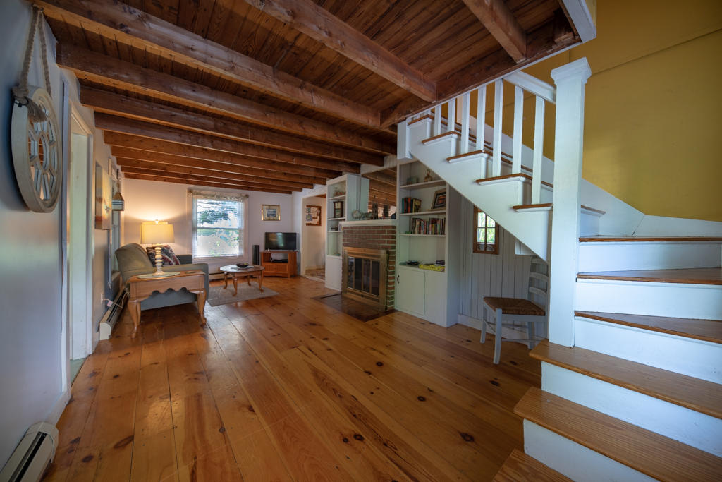 76 Ledgewood Road Portland, ME 04108 - Photo 8 of 21 Craftsman style stair to second floor