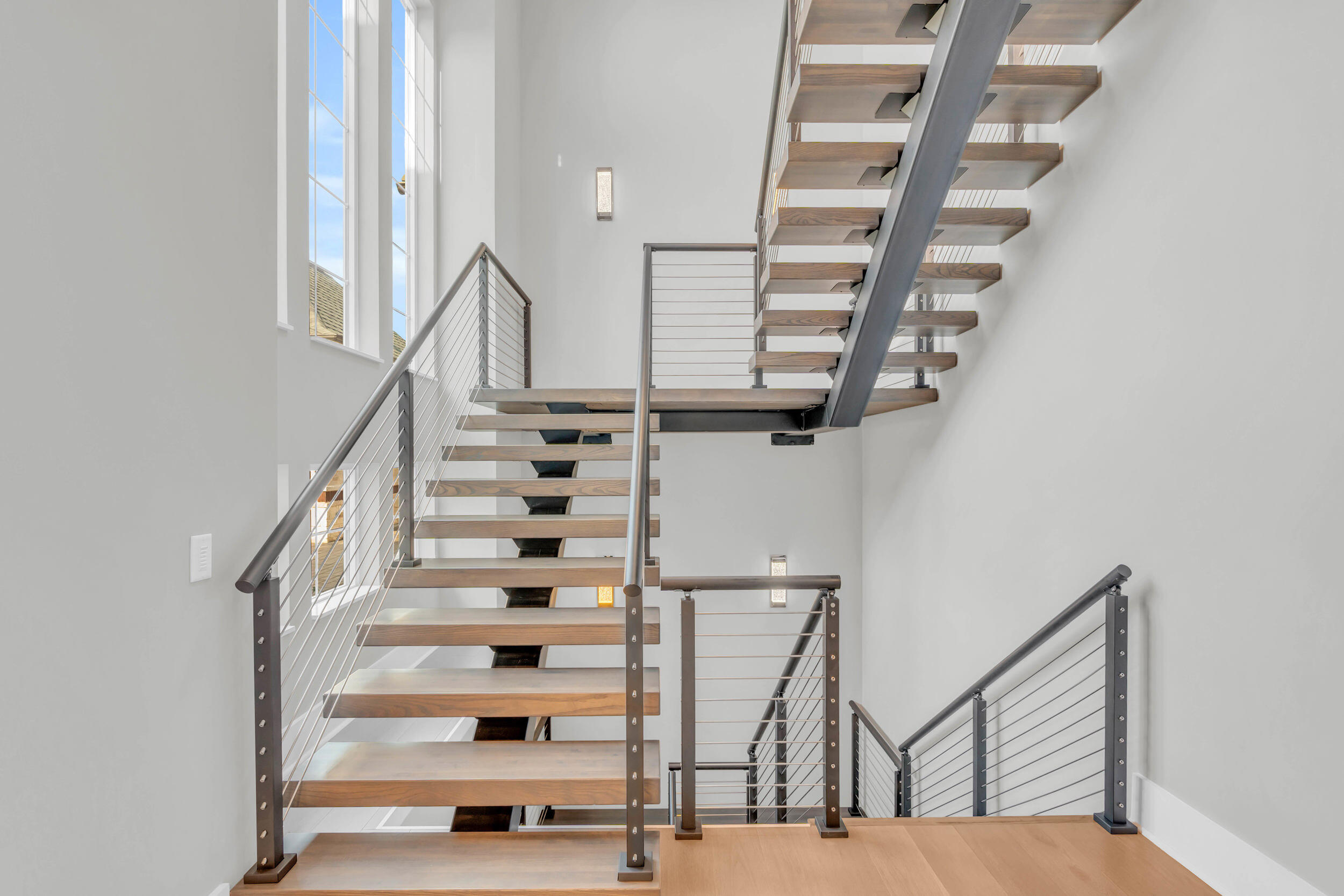 290 Edgewater Way Jasper, TN 37347 - Photo 52 of 134 Stairway