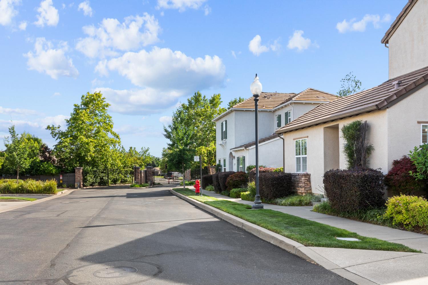 6107 RolkingHam Lane Orangevale, CA 95662 - Photo 29 of 35