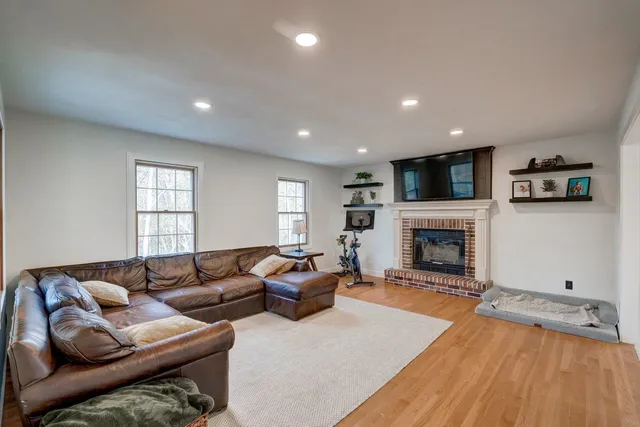 $674,900 | 4313 North Forest Hills Boulevard, Janesville, WI 53545