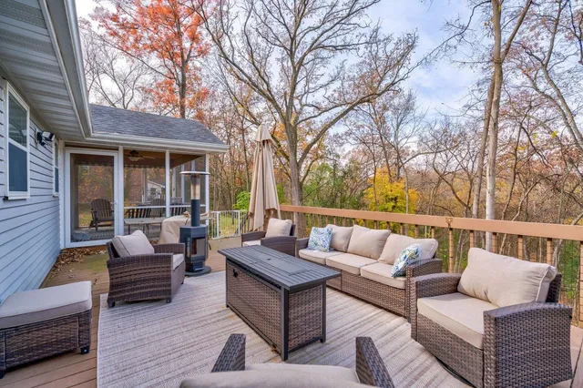 $674,900 | 4313 North Forest Hills Boulevard, Janesville, WI 53545