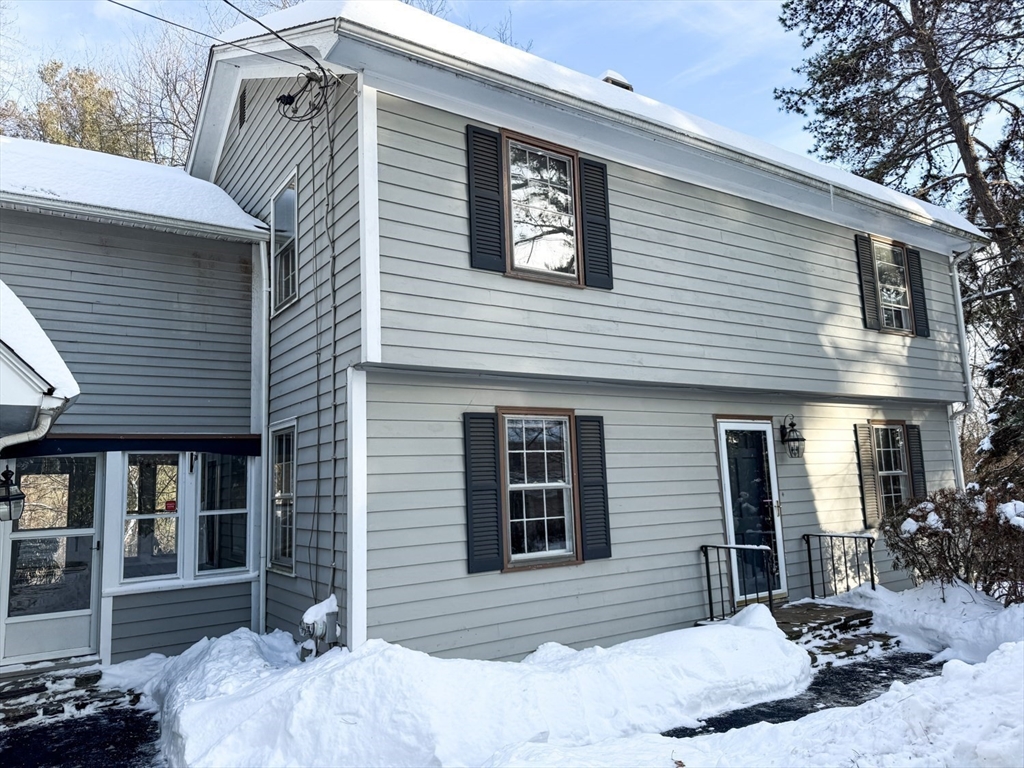 18 Stage Road Deerfield, MA 01373 - Photo 4 of 42
