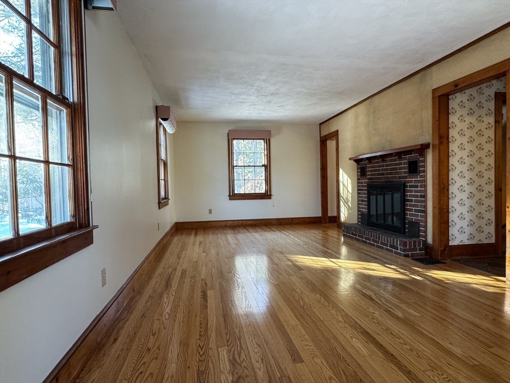 18 Stage Road Deerfield, MA 01373 - Photo 6 of 42