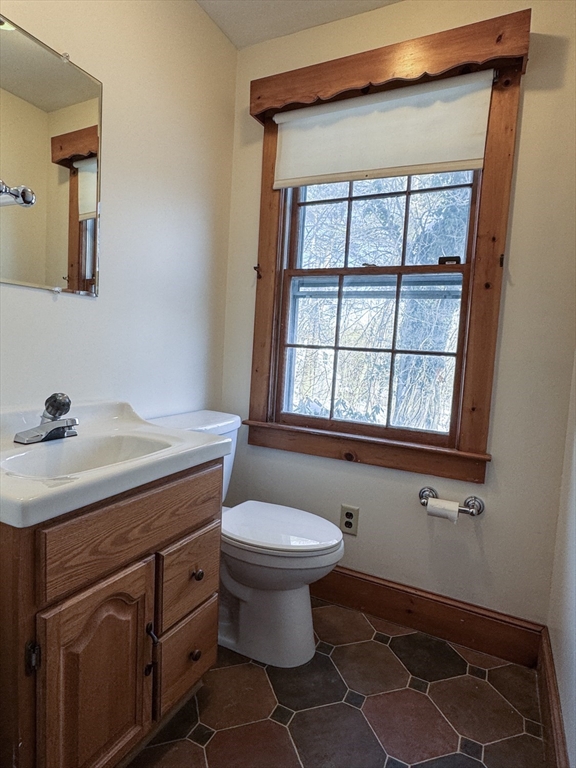 18 Stage Road Deerfield, MA 01373 - Photo 10 of 42