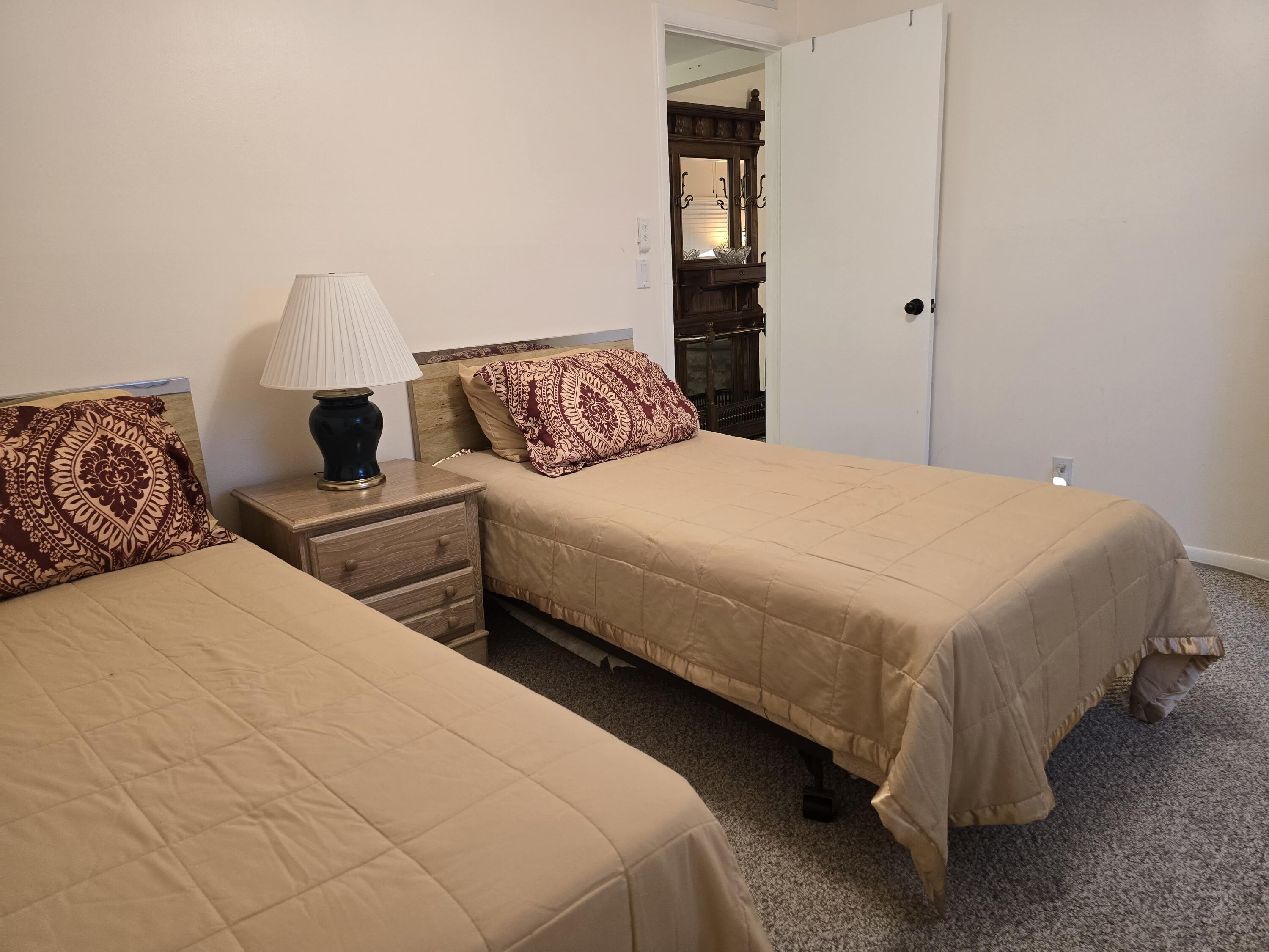 317 Pine Ridge Circle Greenacres, FL 33463 - Photo 36 of 51 20241108_164243