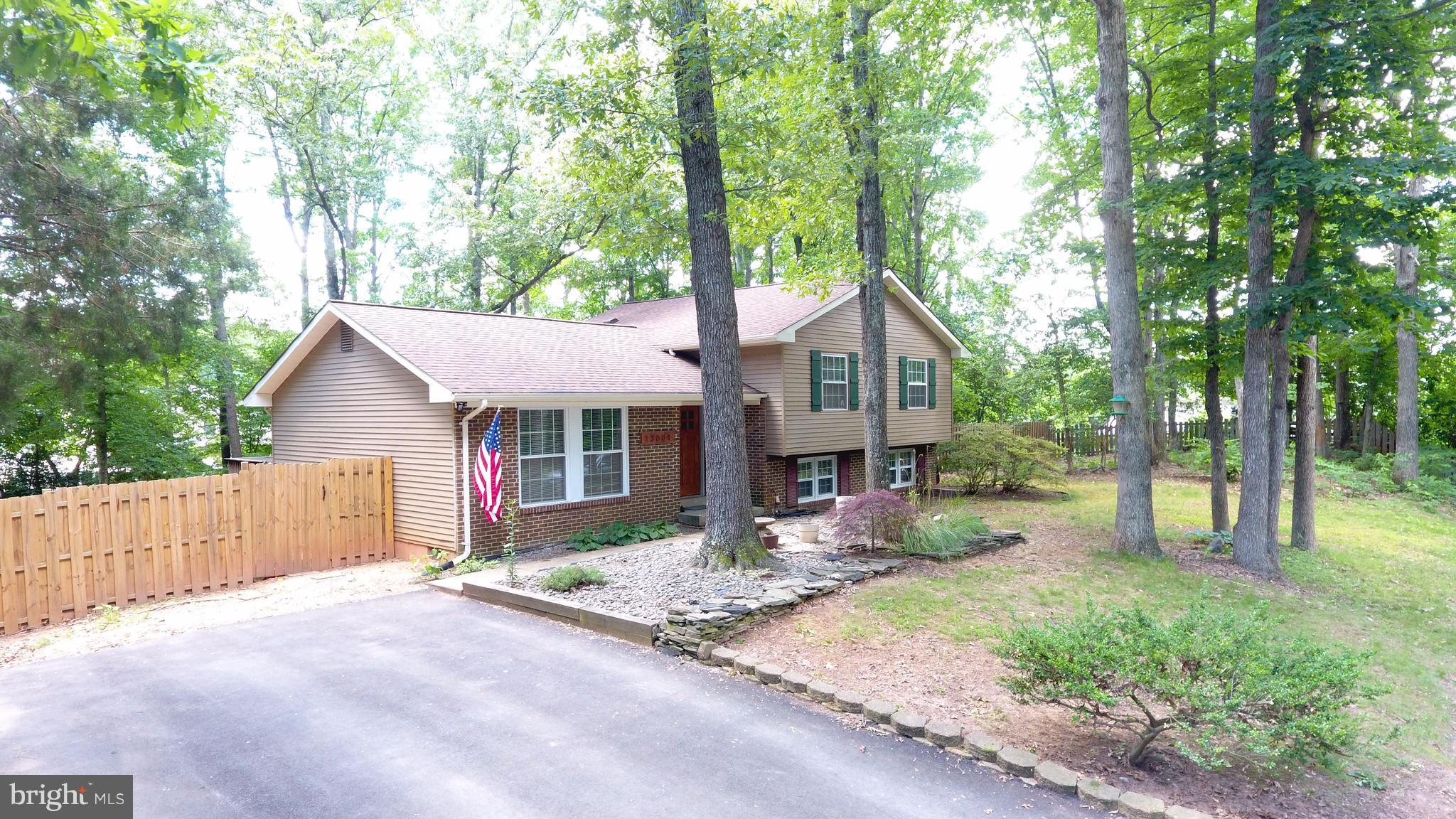 13004 Kahns Road Manassas, VA 20112 - Photo 1 of 26 Exterior (Front)