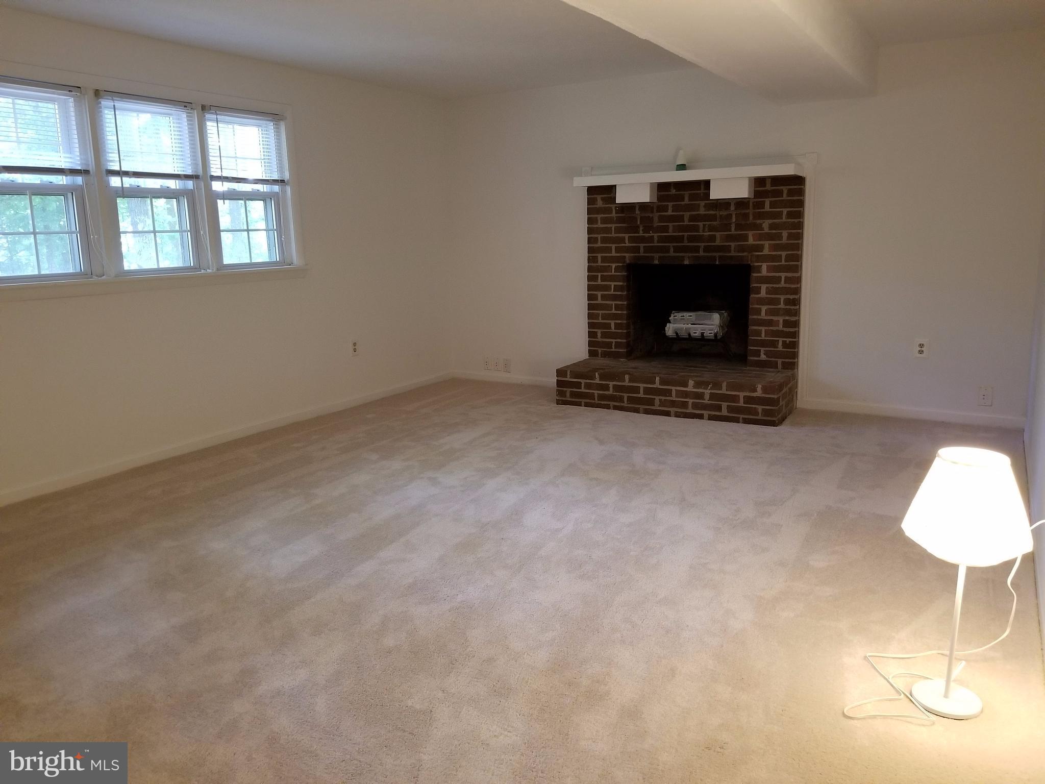 13004 Kahns Road Manassas, VA 20112 - Photo 10 of 26 Family Room - In Bsement