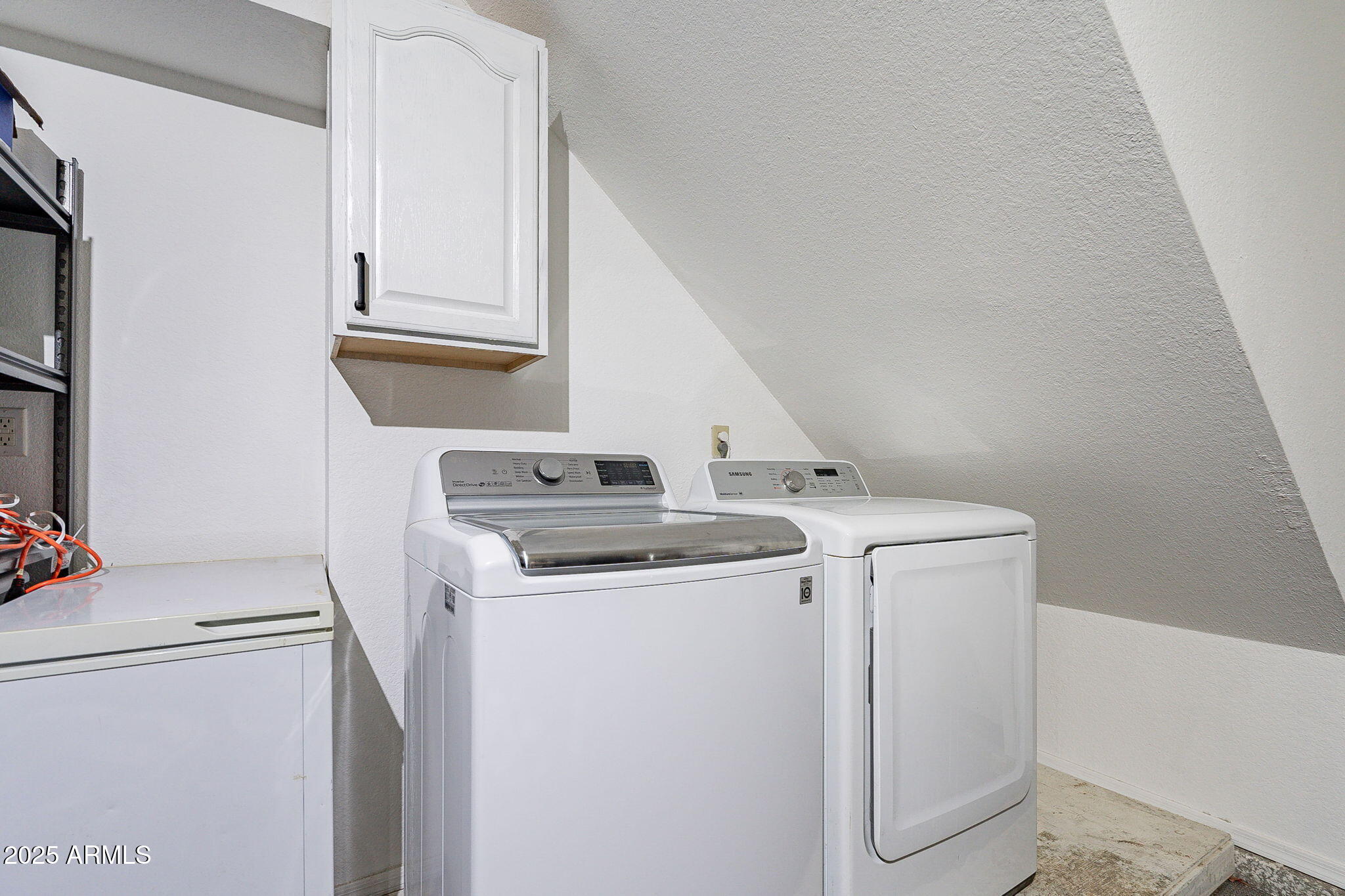 15026 South 28th Street Phoenix, AZ 85048 - Photo 26 of 40 a utility room with dryer and washer
