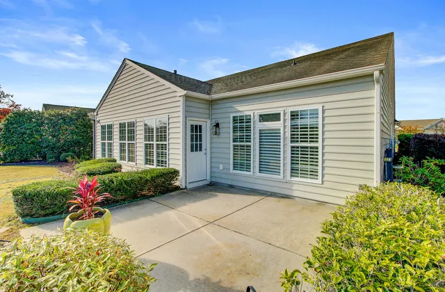 $498,000 | 144 Billowing Sails Street, Summerville, SC 29486