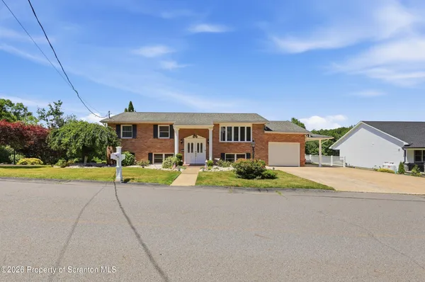 $399,900 | 141 Old Boston Road, Pittston, PA 18640
