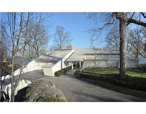 183 Byram Shore Road Greenwich, CT 06830 - Photo 20 of 20 a view of a street