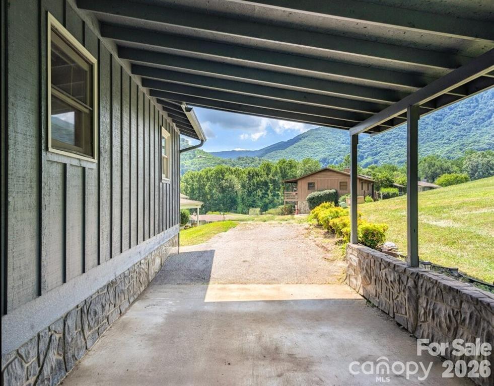 84 Stoney Ridge Loop Maggie Valley, NC 28751 - Photo 8 of 33 Gallery Image 8