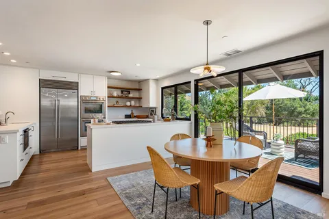 $1,045,000 | 1306 Pinon Drive, Healdsburg, CA 95448