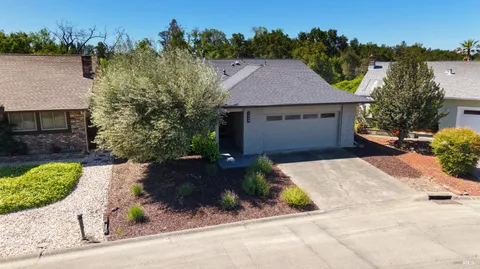 $1,045,000 | 1306 Pinon Drive, Healdsburg, CA 95448