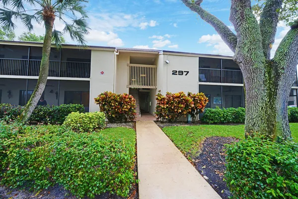 $279,000 | 297 Deer Creek Boulevard, Unit 1302, Deerfield Beach, FL 33442