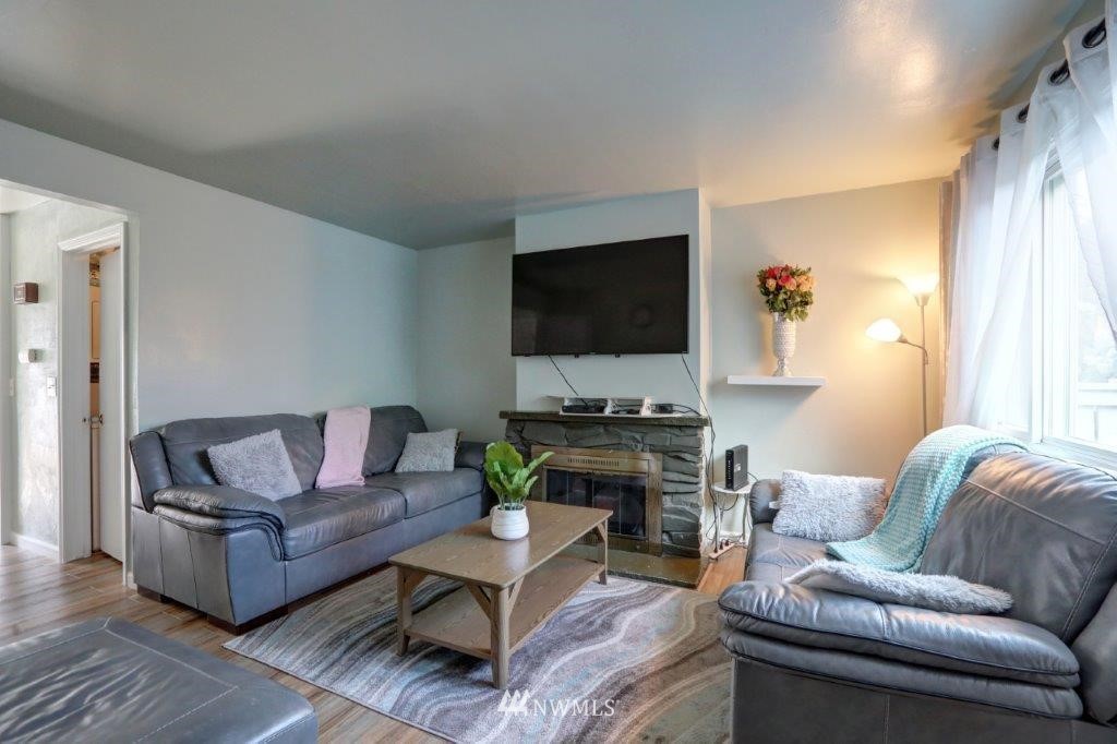 2103 Kent Des Moines Road, Unit 43 Des Moines, WA 98198 - Photo 1 of 19 Gallery Image 1