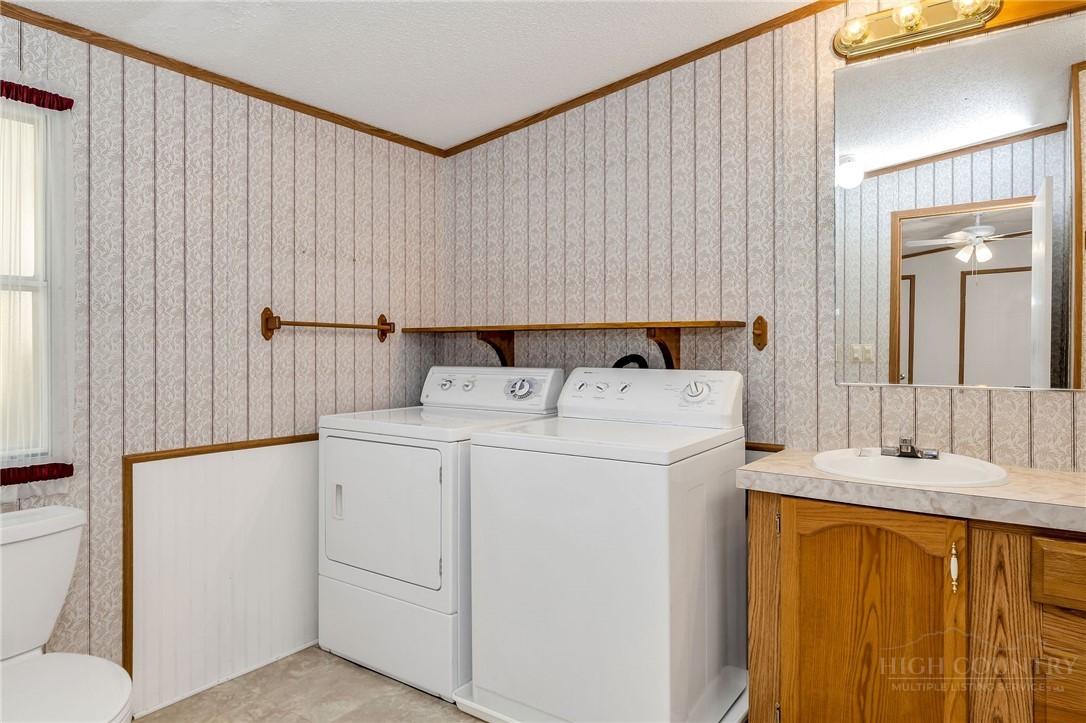 860 West Sugar Tree Road Warrensville, NC 28693 - Photo 27 of 46