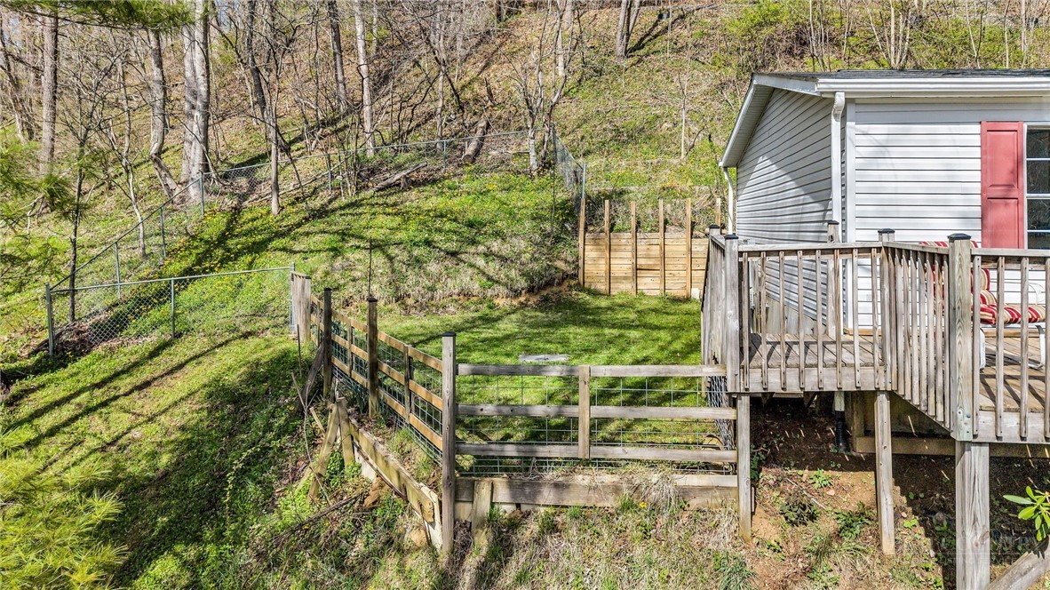 860 West Sugar Tree Road Warrensville, NC 28693 - Photo 36 of 46