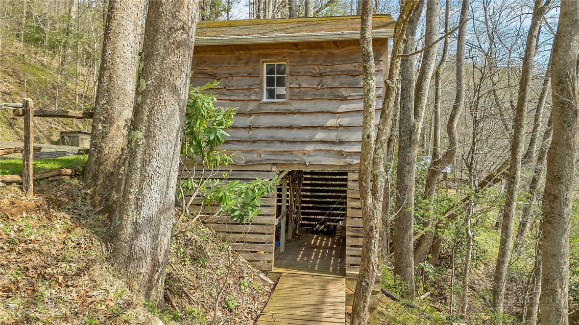 860 West Sugar Tree Road Warrensville, NC 28693 - Photo 39 of 46