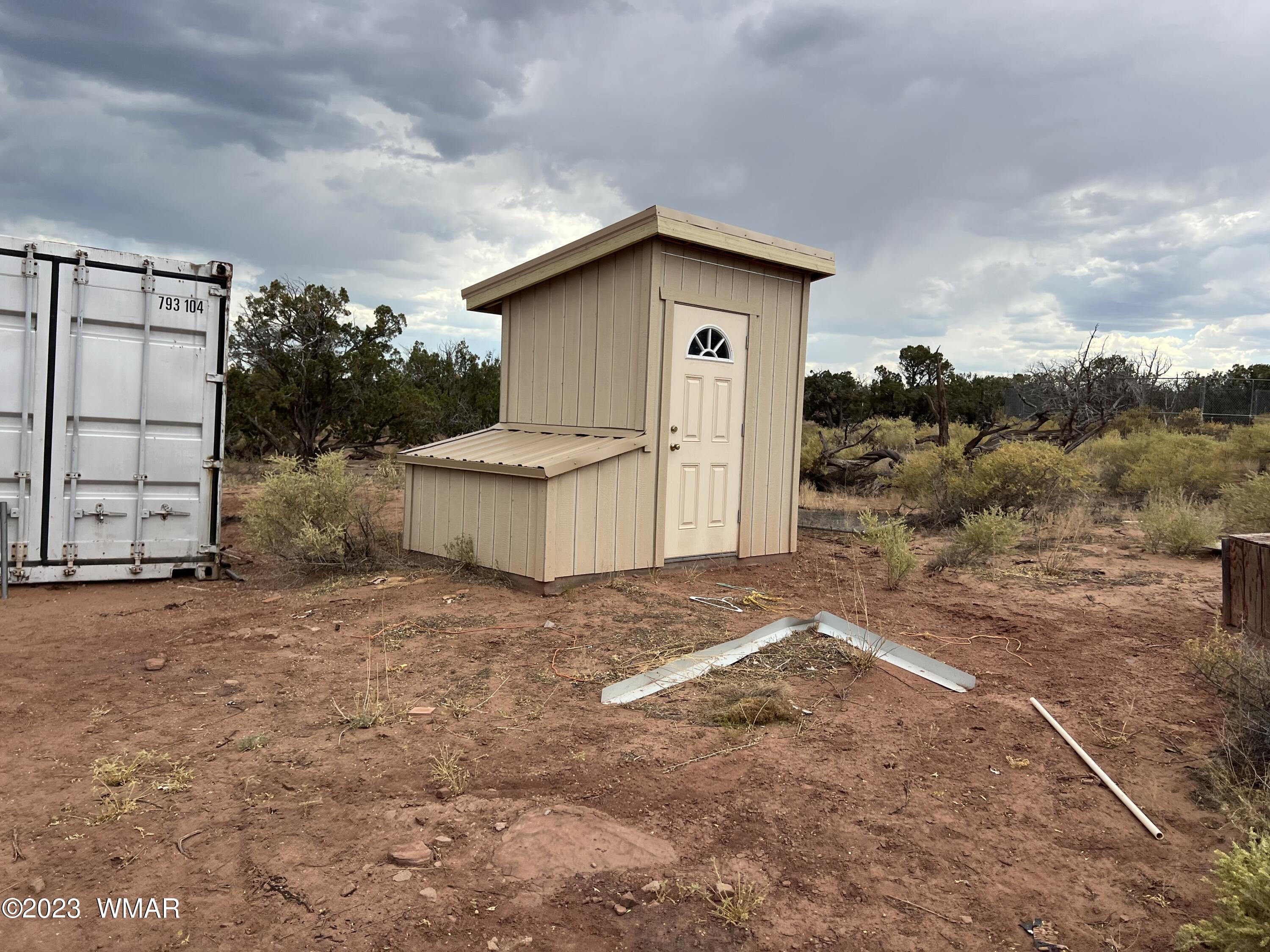 4412 Dusty Road Snowflake, AZ 85937 - Photo 18 of 19 a view of a house with backyard