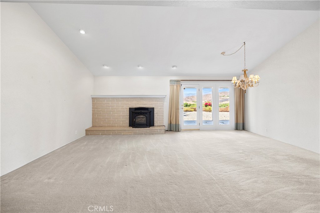 26660 Rim Road Hemet, CA 92544 - Photo 7 of 49 living room