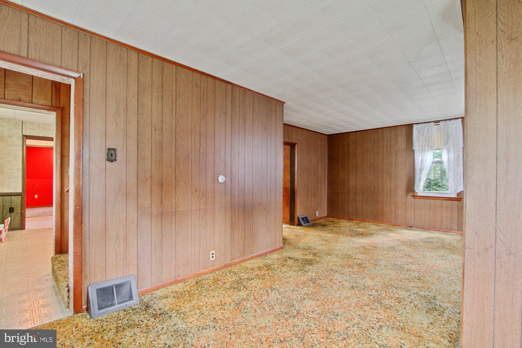 7112 Kopp Road Spring Grove, PA 17362 - Photo 4 of 29