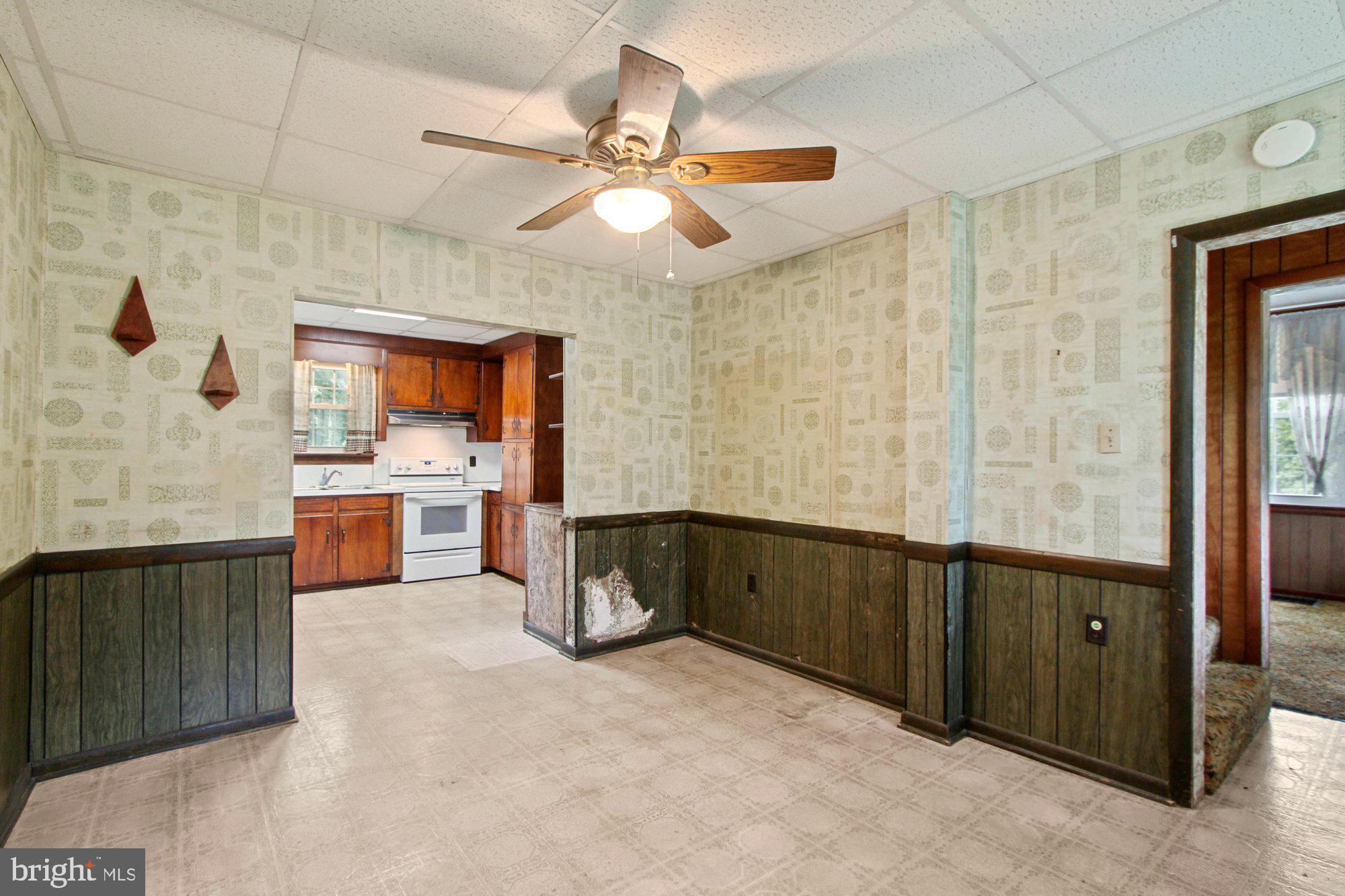 7112 Kopp Road Spring Grove, PA 17362 - Photo 7 of 29