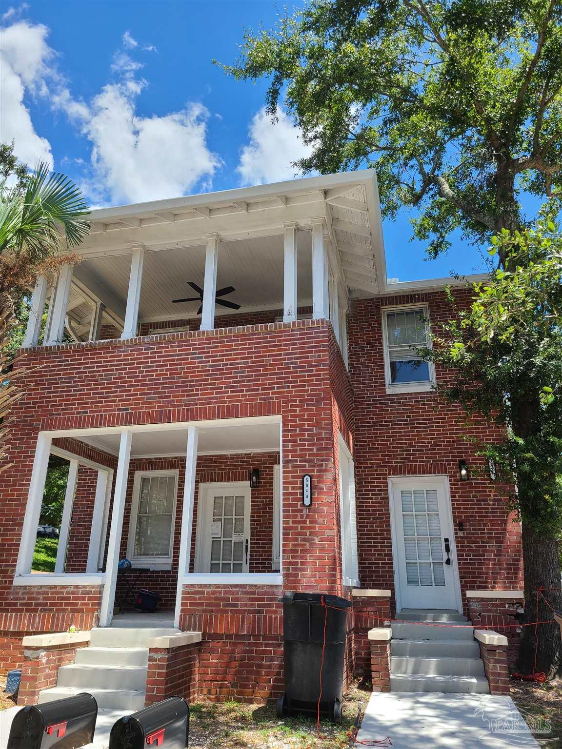 504 North Spring Street, Unit B Pensacola, FL 32501 - Photo 1 of 14 front view of a house